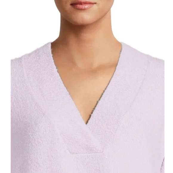 New Women's Soft Lavender Sweater - Picture 2 of 5